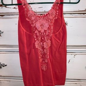 Women’s small razor back tank